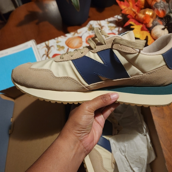 Men New Balance - Picture 5 of 8